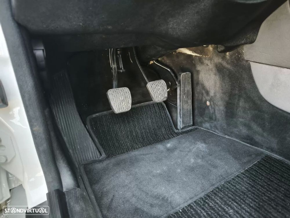 Mercedes-Benz W201 (1982-1993) 190 E 1.8 - 41