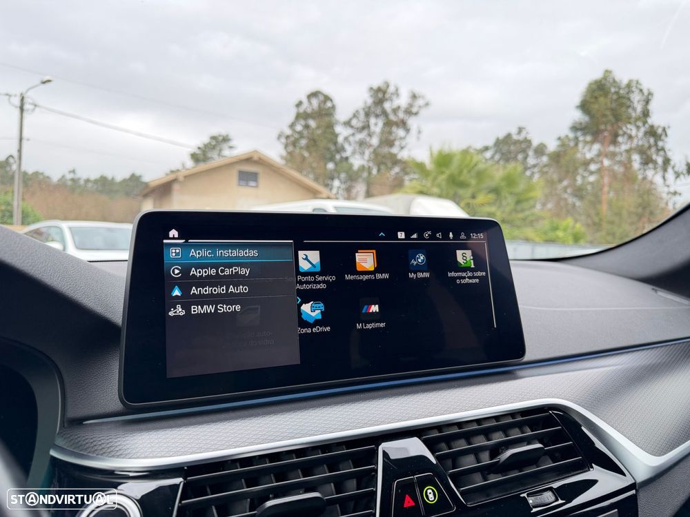 BMW 530 e Pack 50 anos M - 24