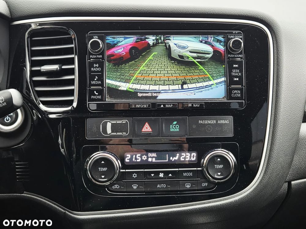 Mitsubishi Outlander Instyle NAVI - 21