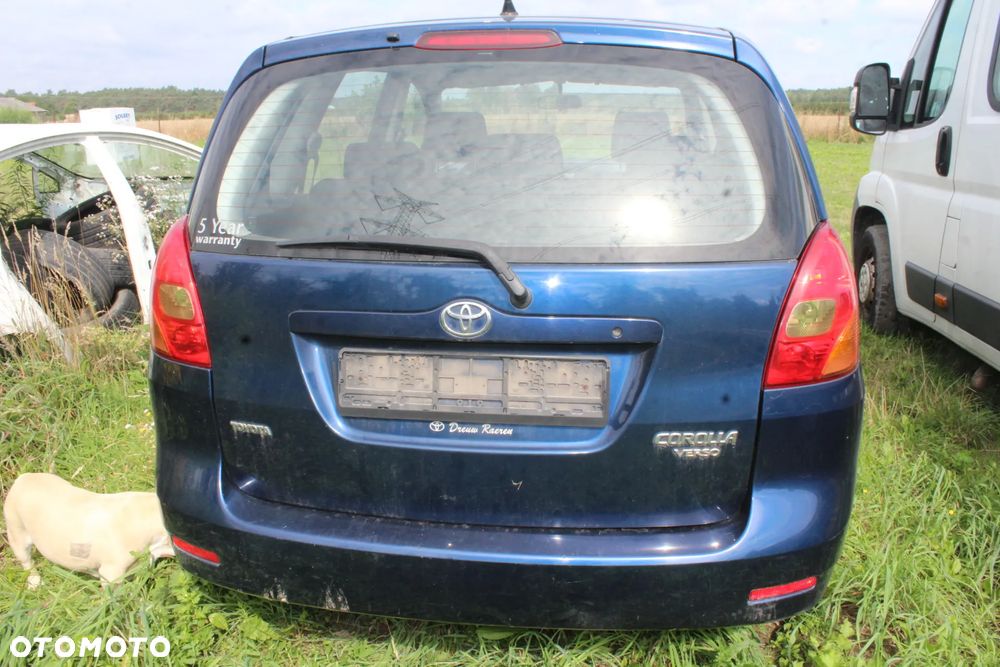 KLAPA TYLNA BAGAŻNIKA TOYOTA COROLLA VERSO I 00-04r KOLOR 8P4