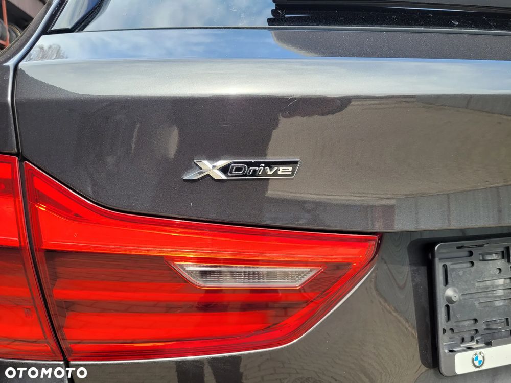 BMW Seria 5 520d xDrive Sport Line - 11