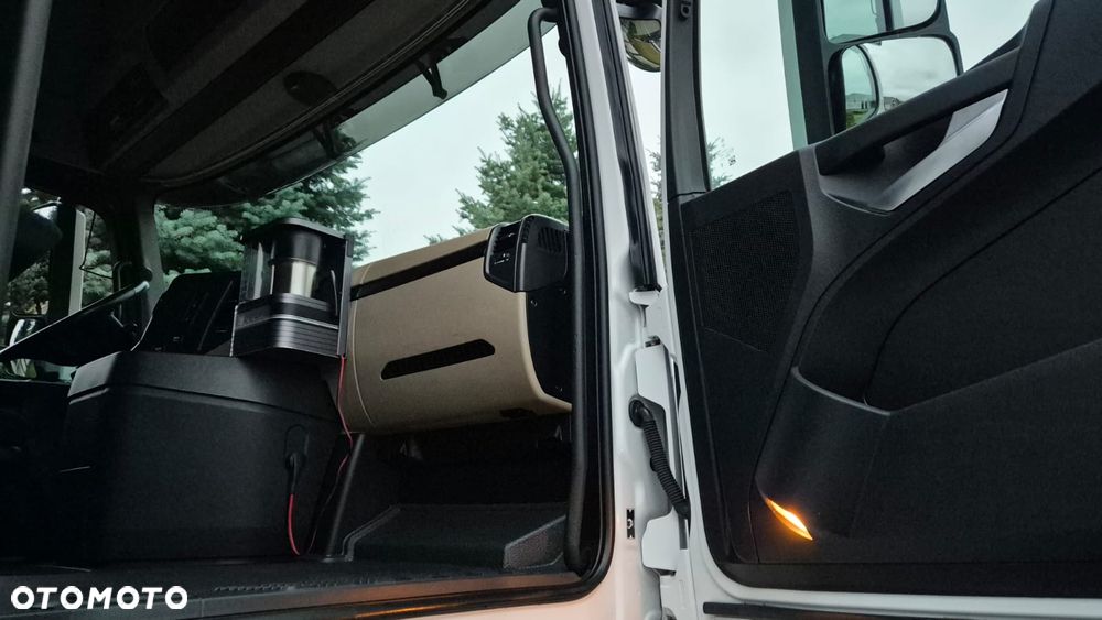 Mercedes-Benz MERCEDES-BENZ///ACTROS///1845/// MP5///2022///GIGA SPACE///SALONKA/// STANDARD///PODUSZKI///LEDY///VIRTUAL COCPIT///KLIMATYZACJA POSTOJOWA/// WAGA///NAWIGACJA///STAN BARDZO DOBRY - 23