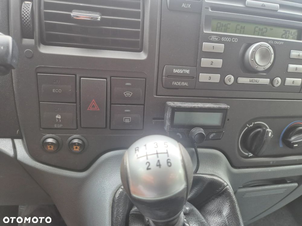 Ford Transit - 26