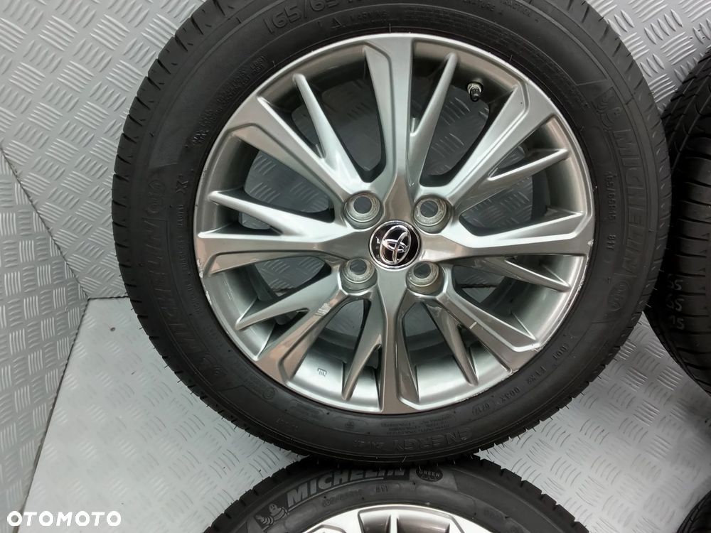 Koła Toyota Yaris 5Jx15 et39 4x100 - 4