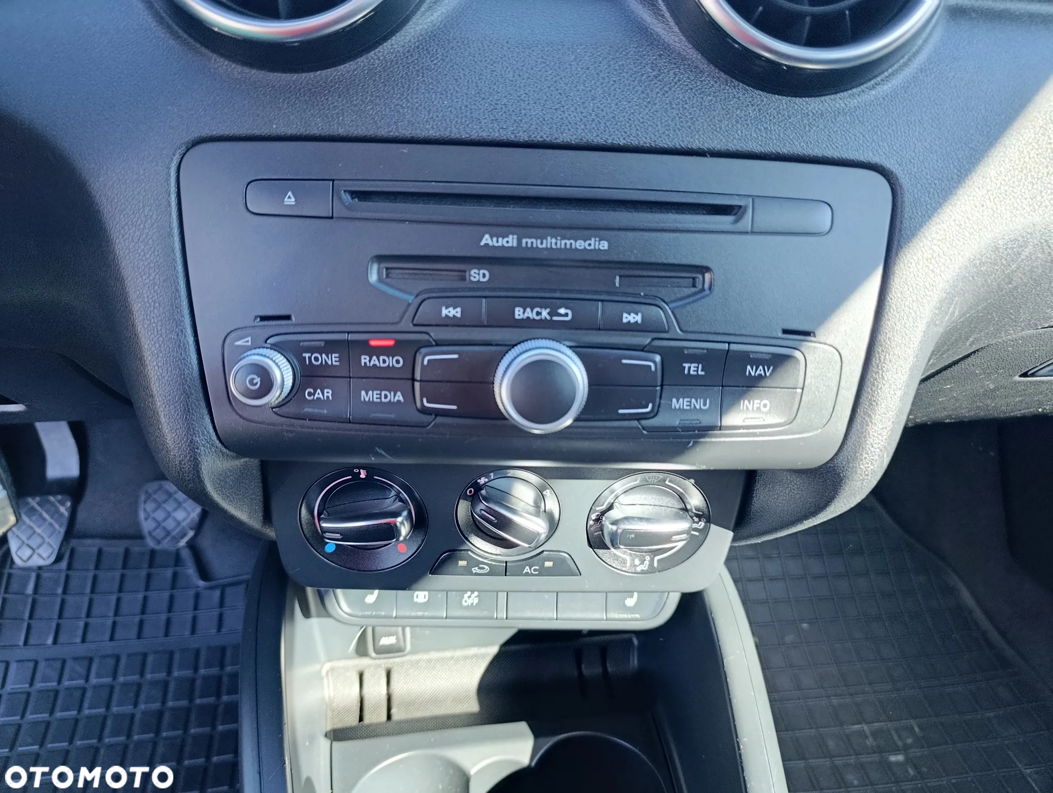 Audi A1 1.2 TFSI Attraction - 20