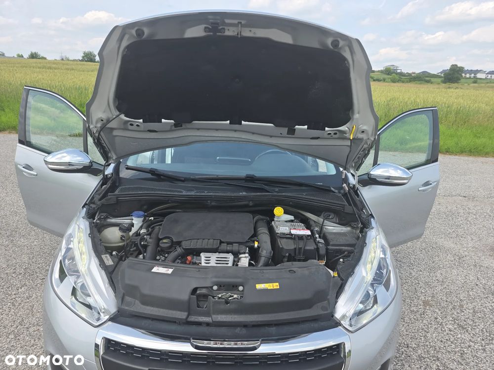Peugeot 208 1.2 PureTech Allure S&S - 16