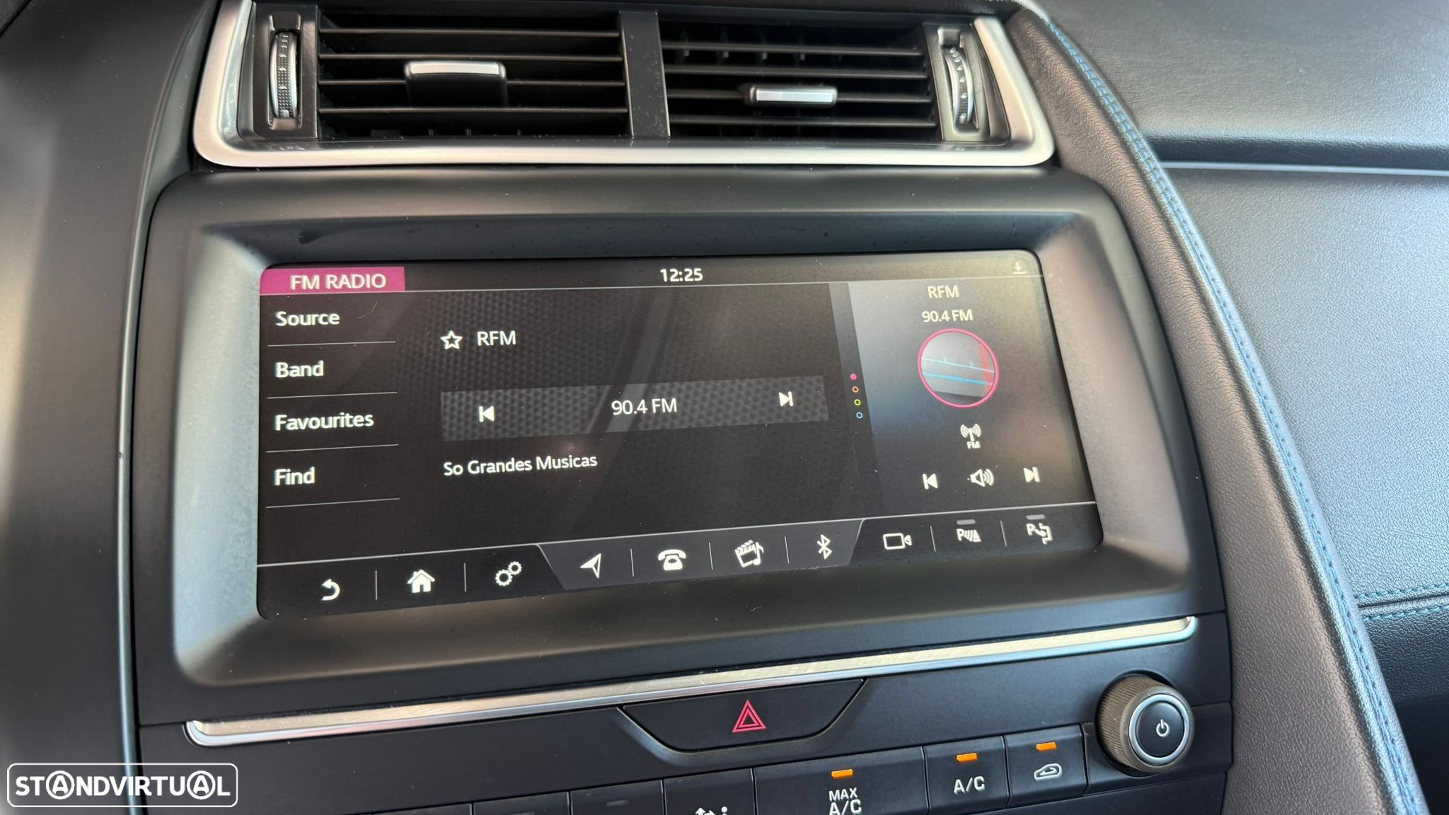 Jaguar E-Pace 2.0 i4D R-Dynamic AWD Aut. - 45