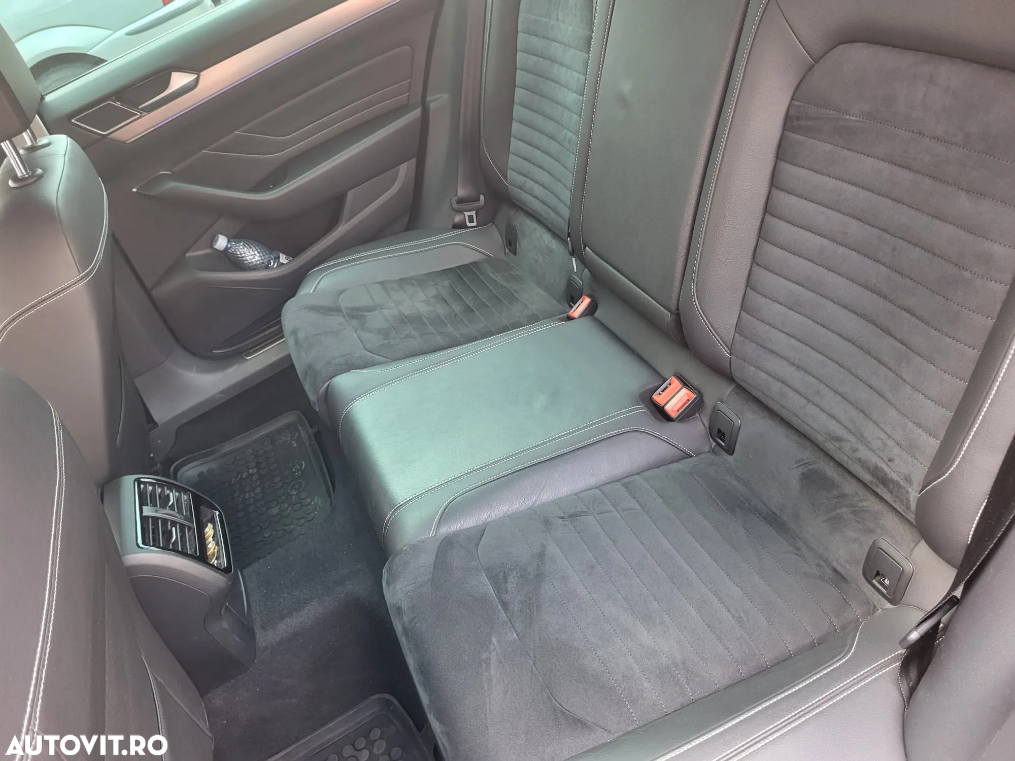 Volkswagen Passat 2.0 TDI DSG Highline - 4