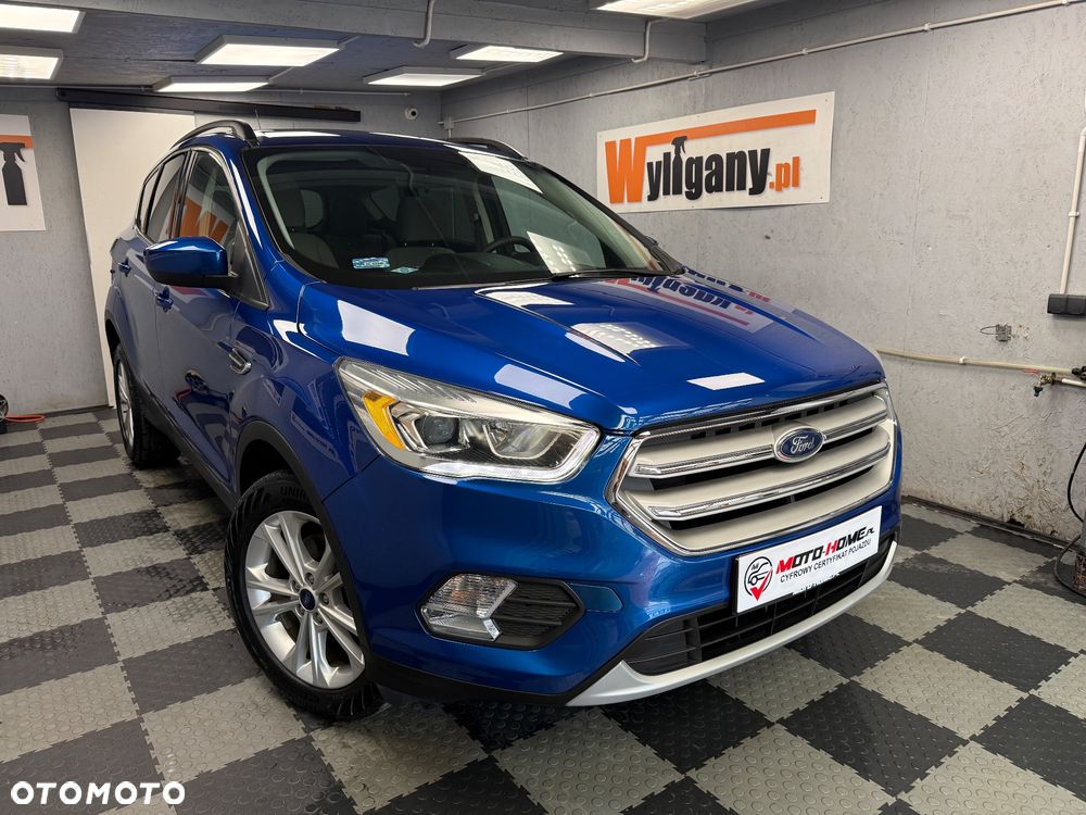 Ford Kuga 1.5 EcoBoost 4WD Trend - 4