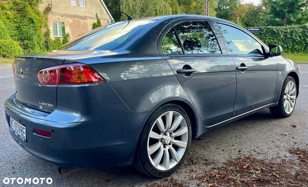 Mitsubishi Lancer - 3