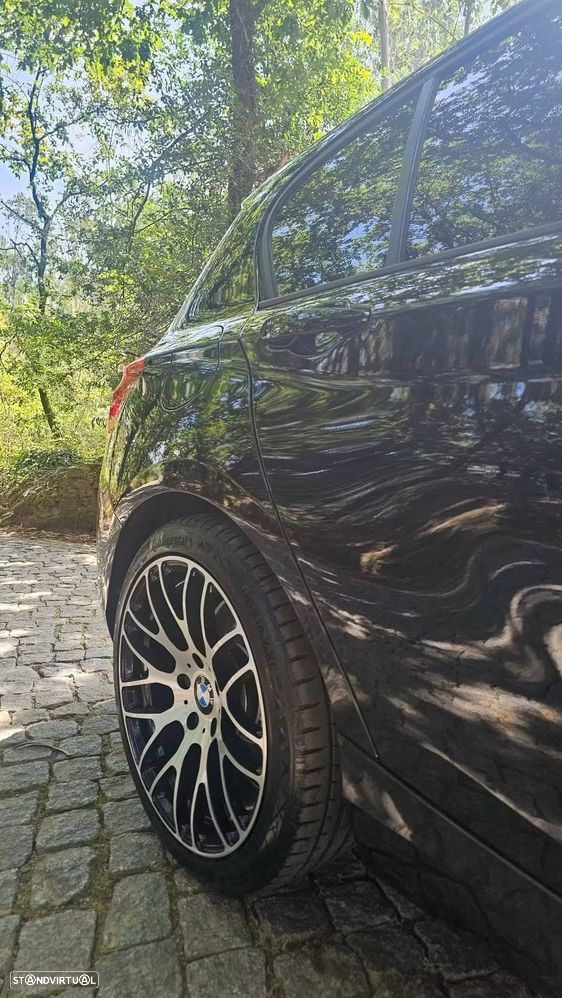 BMW 118 d Aut. Luxury Line - 32