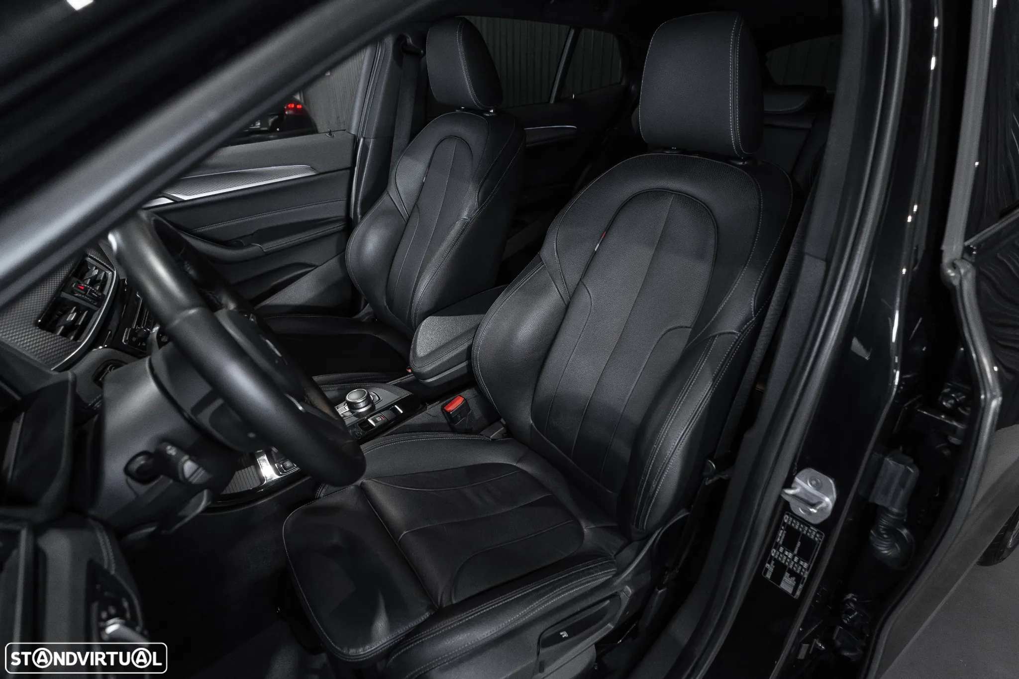 BMW X2 18 i sDrive Auto Pack M - 26