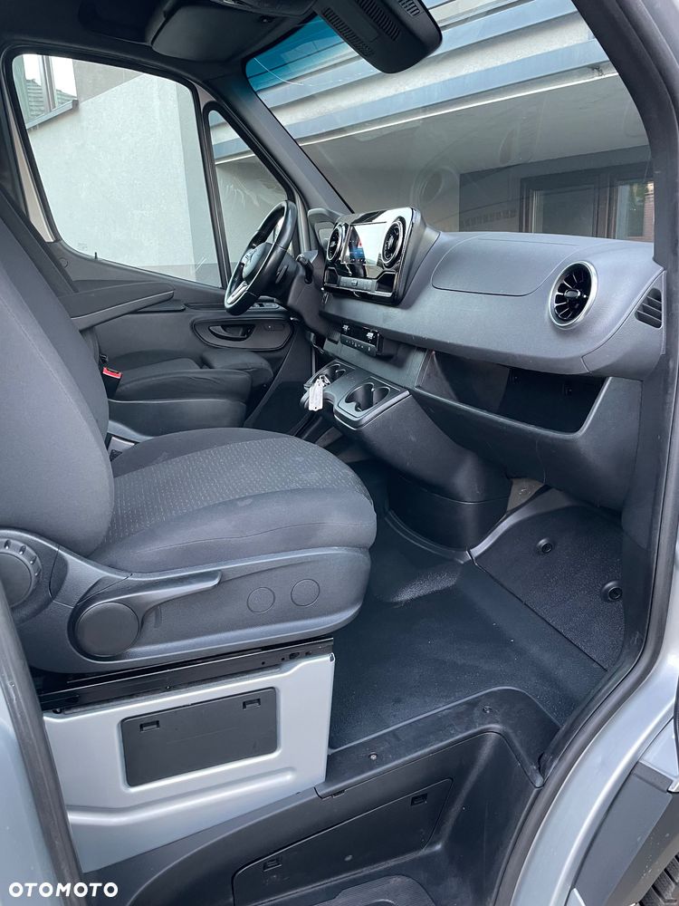 Mercedes-Benz SPRINTER 907 316 CDI - 15