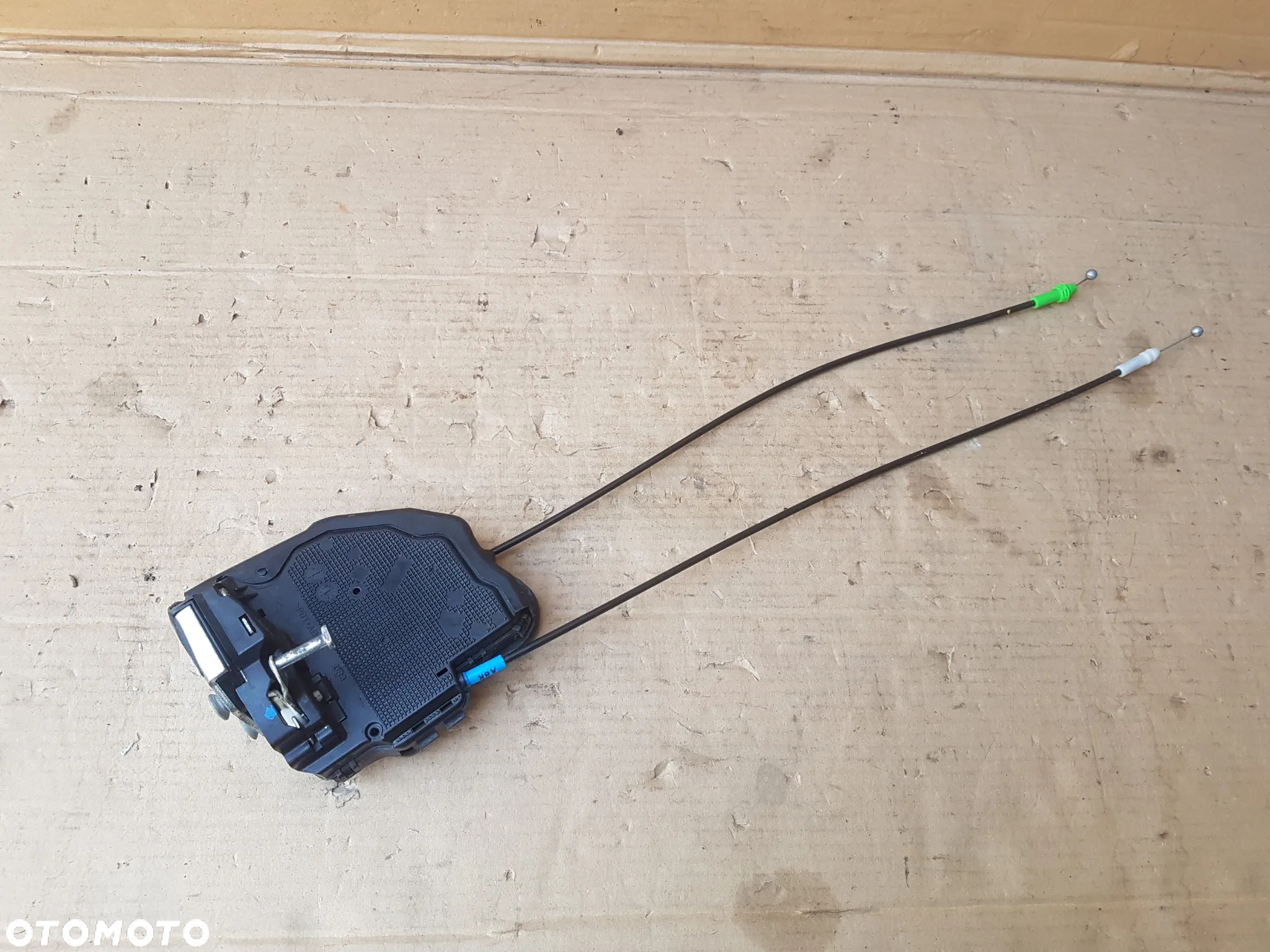 Toyota Auris II E18 zamek zamki drzwi europa  4 pin - 9