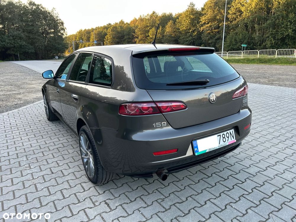 Alfa Romeo 159 - 2