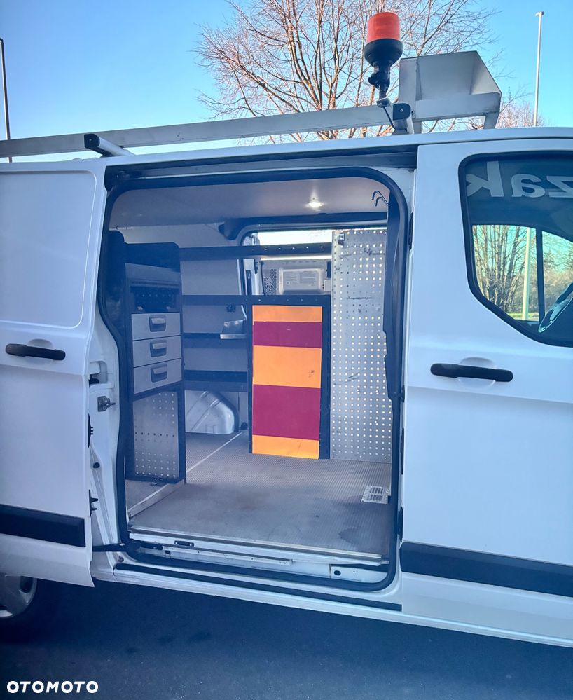 Ford Transit Custom - 19