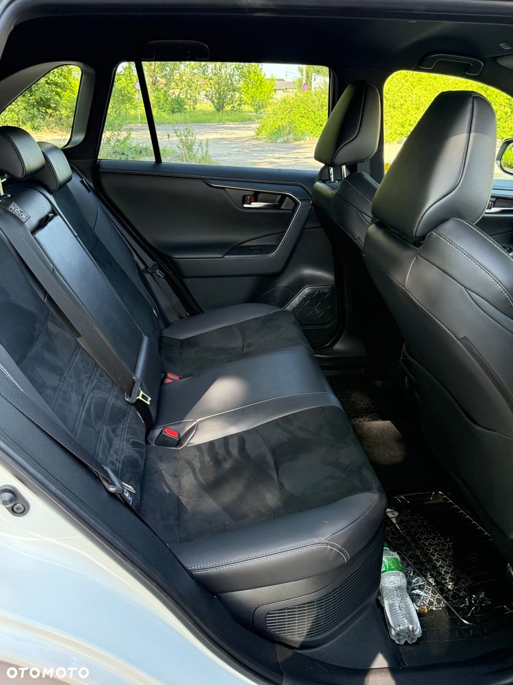 Toyota RAV4 - 13