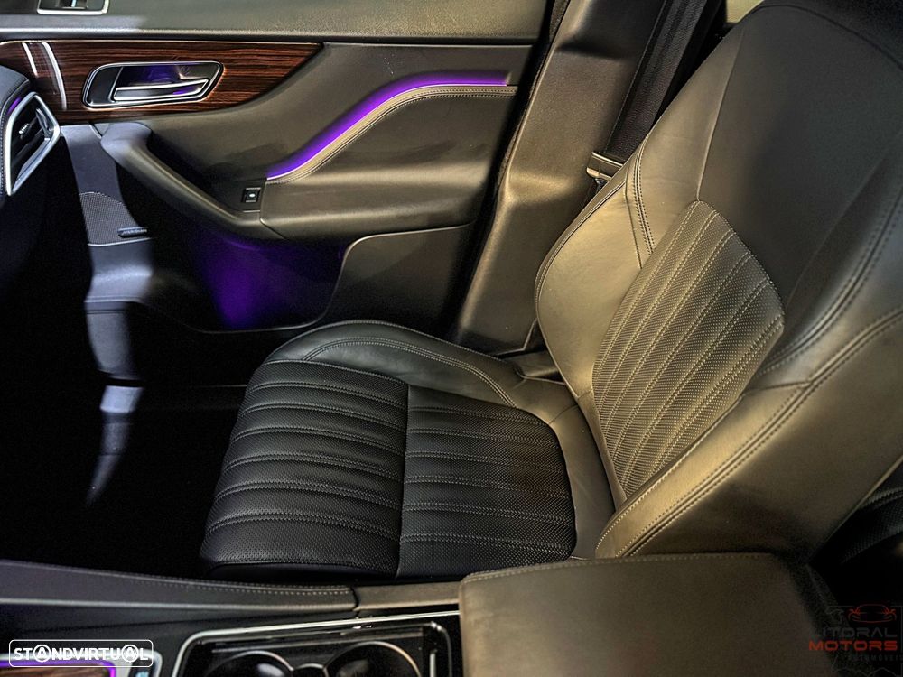 Jaguar F-Pace 25d AWD Aut. Portfolio - 22