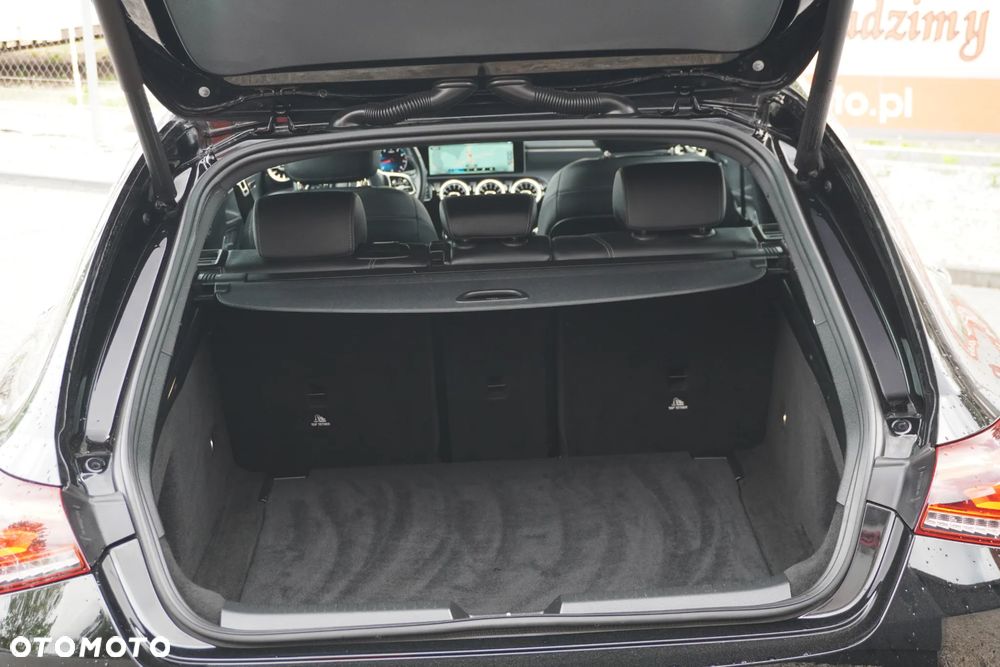 Mercedes-Benz CLA 180 7G-DCT Edition Progressive Line - 16