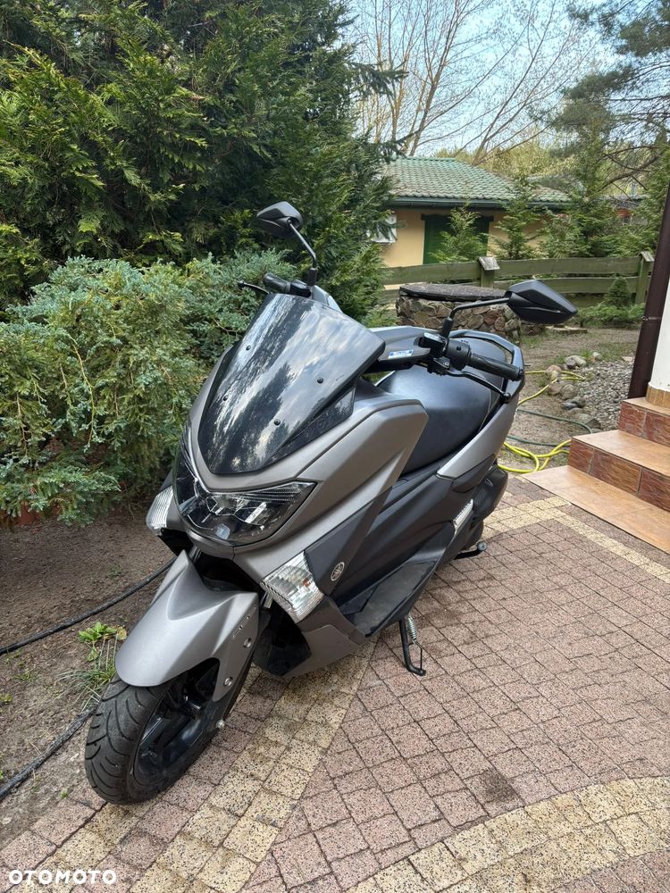 Yamaha NMAX - 4