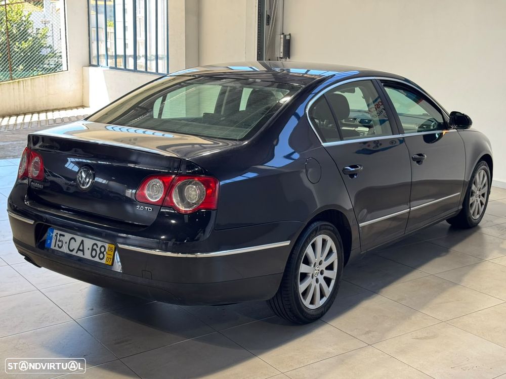 VW Passat 2.0 TDI 4M Confortline - 8