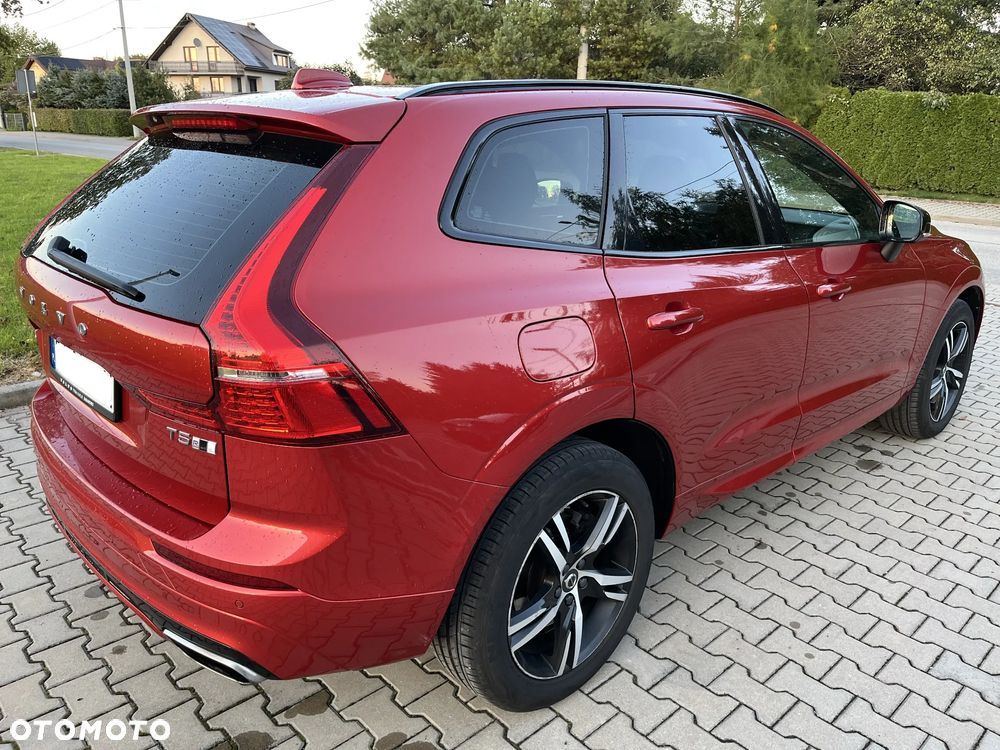 Volvo XC 60 T5 AWD R-Design - 4