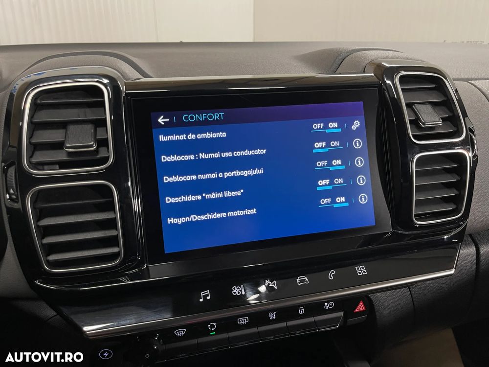 Citroën C5 Aircross 1.6 Hybrid FWD 225 EAT8 Shine - 23