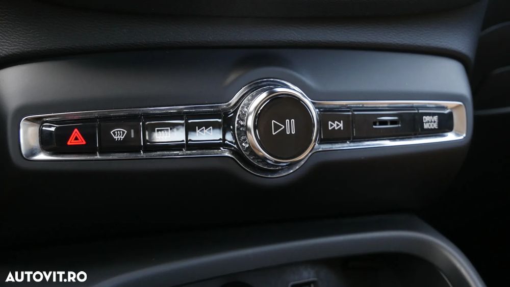 Volvo XC 40 T5 Twin Engine DKG Inscription - 22