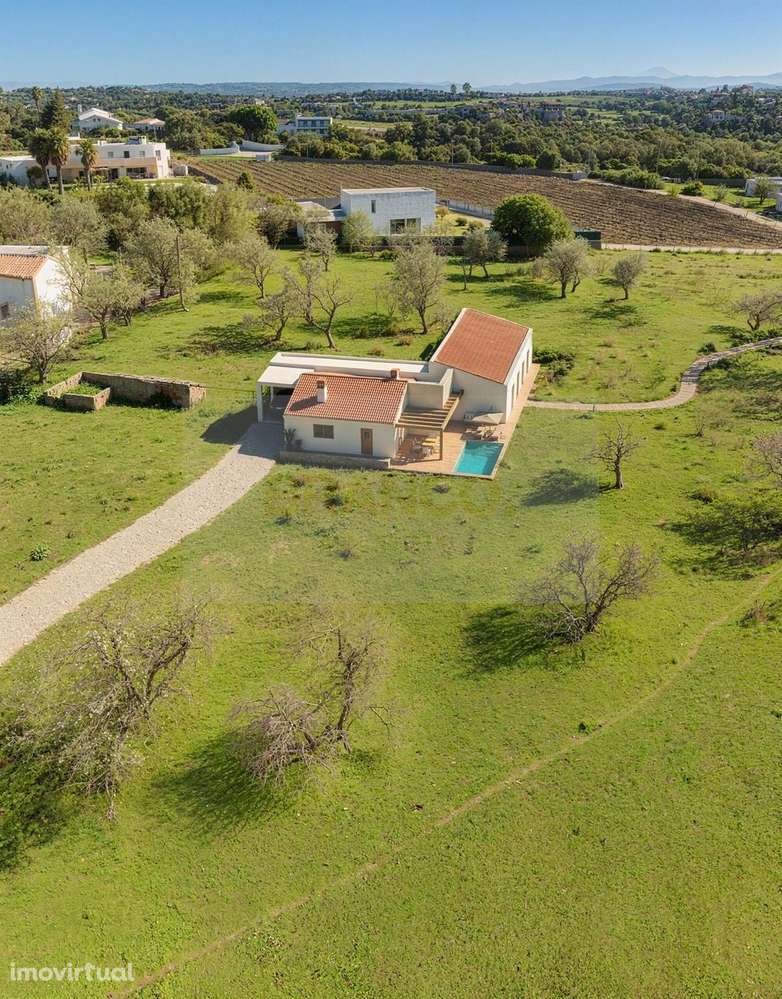 Lote com 16.970 m² e Projeto Aprovado para Moradia com Piscina | Lagoa - Grande imagem: 2/30