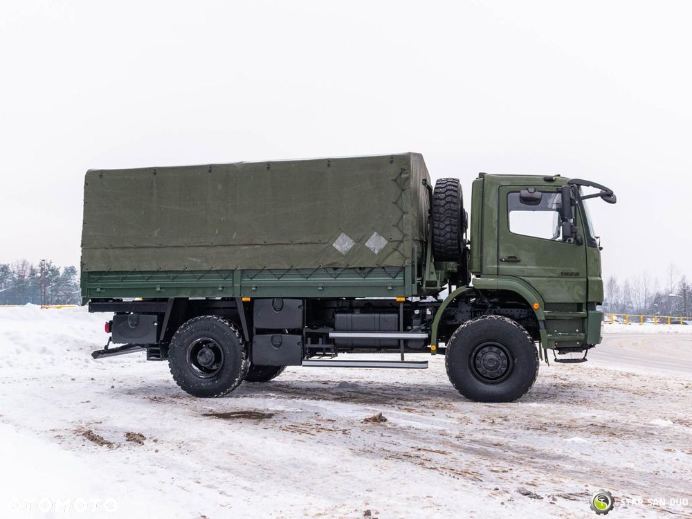 Mercedes-Benz AXOR 1829 4x4 Kamper Offroad Plandeka - 3