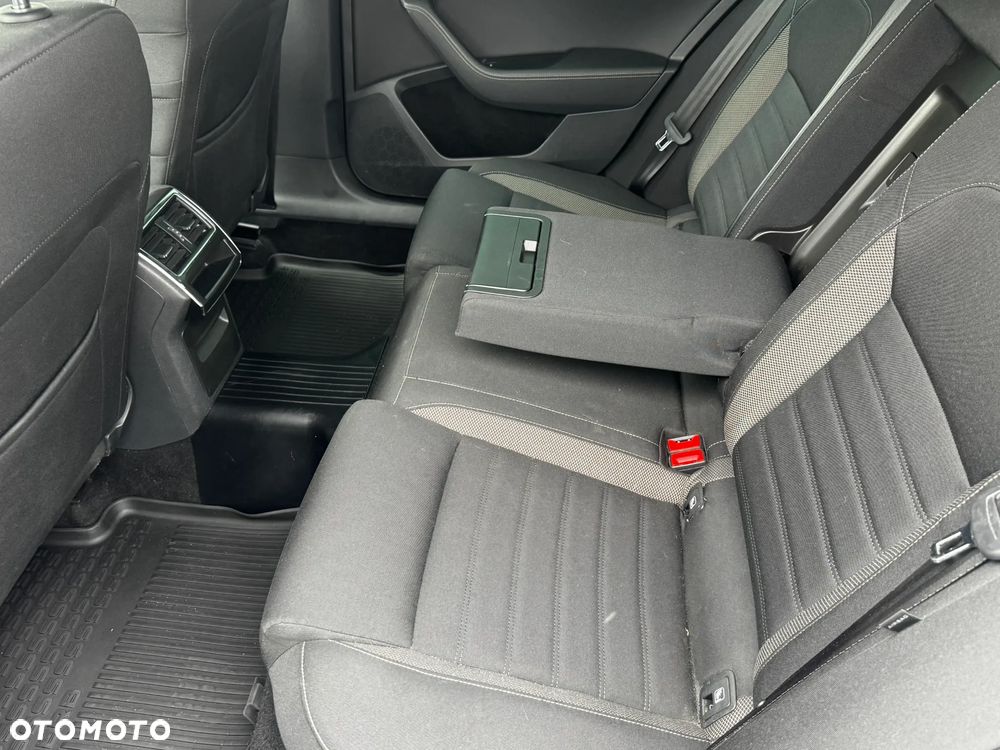 Skoda Superb 2.0 TDI SCR 4x4 Scout DSG - 10
