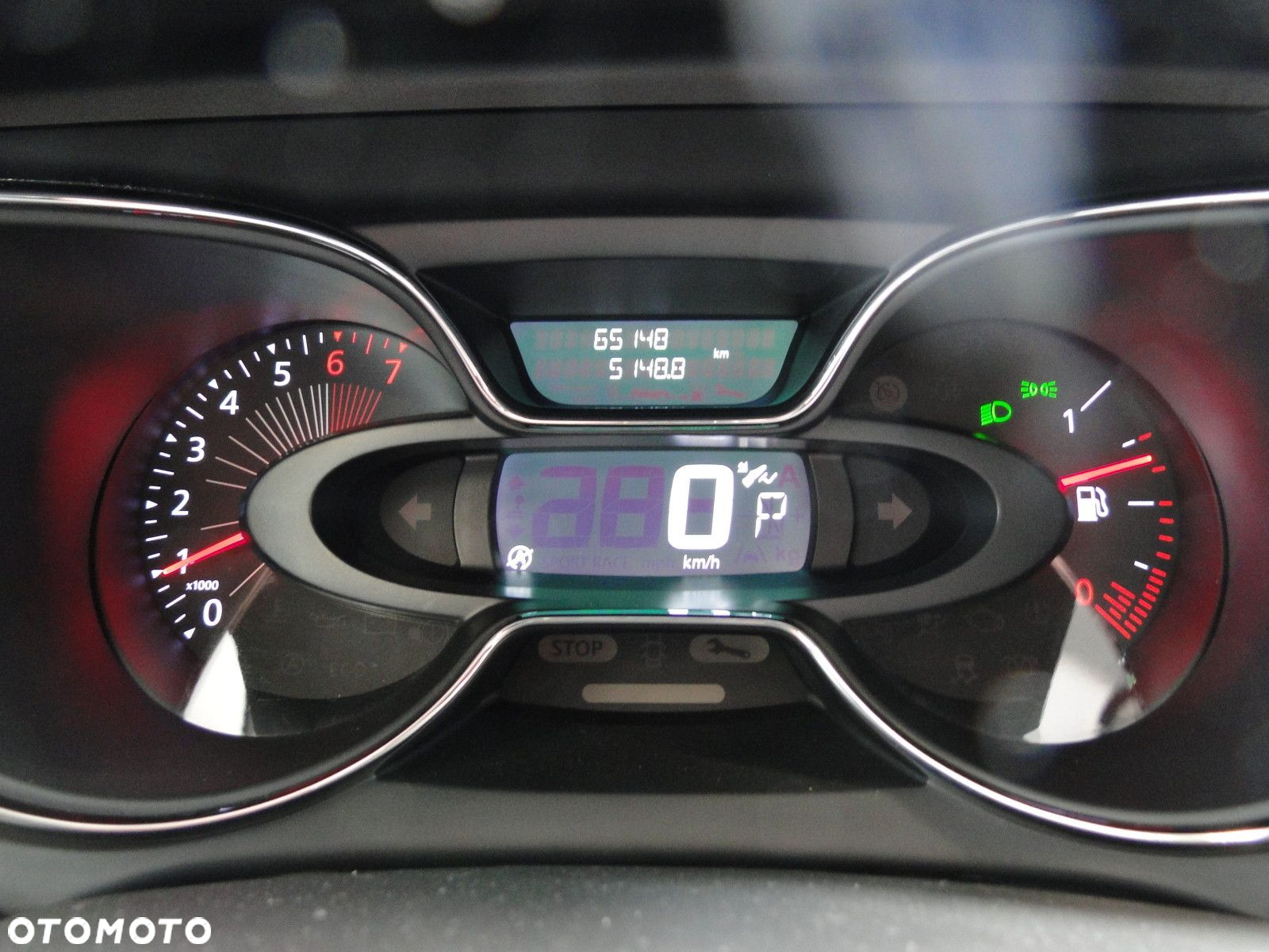 Renault Captur - 23