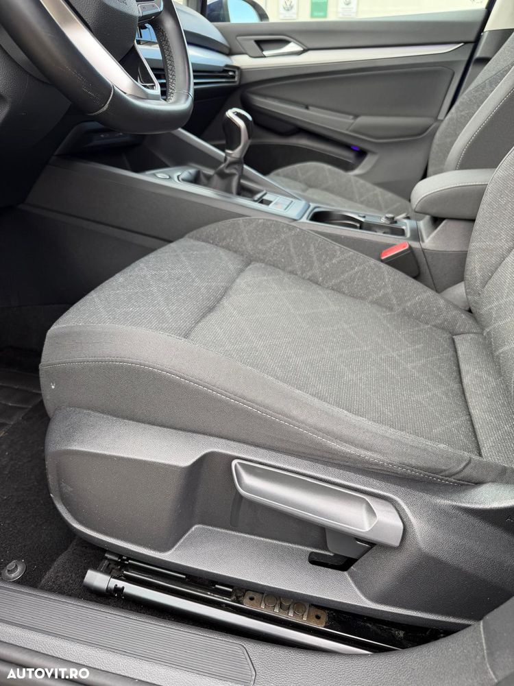Volkswagen Golf 1.0 TSI Life - 17