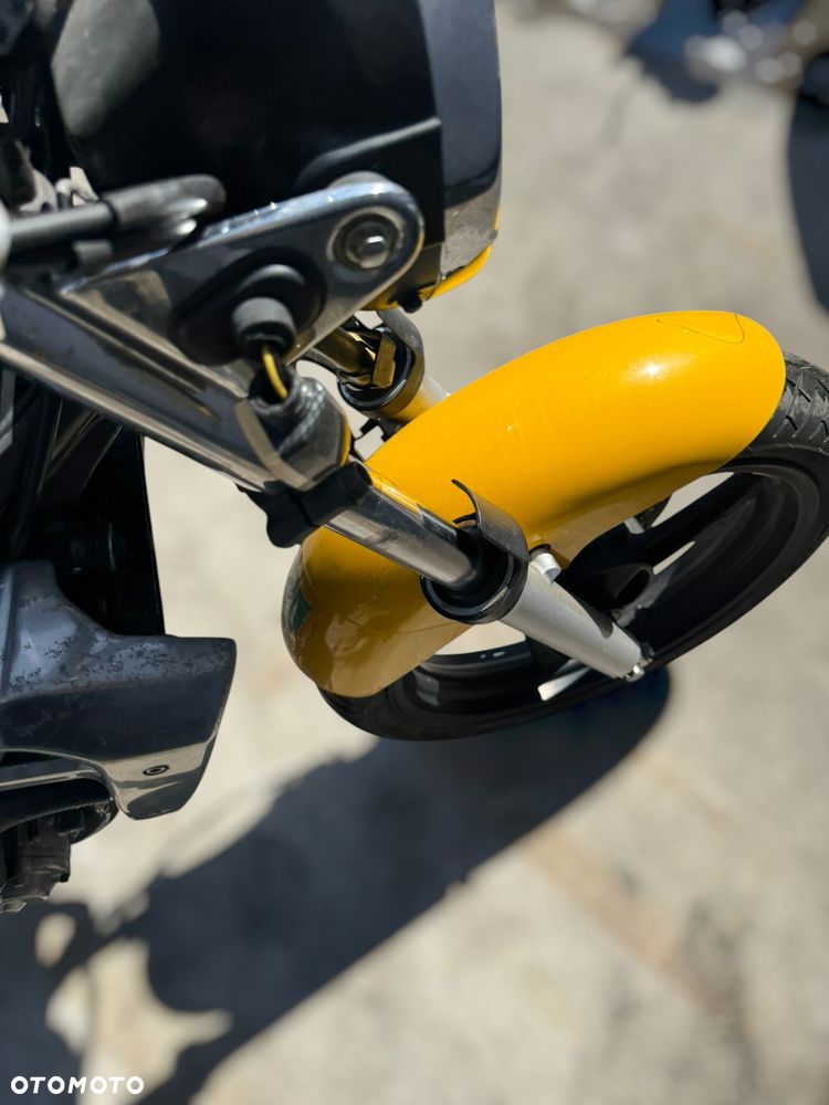 Suzuki ER - 16