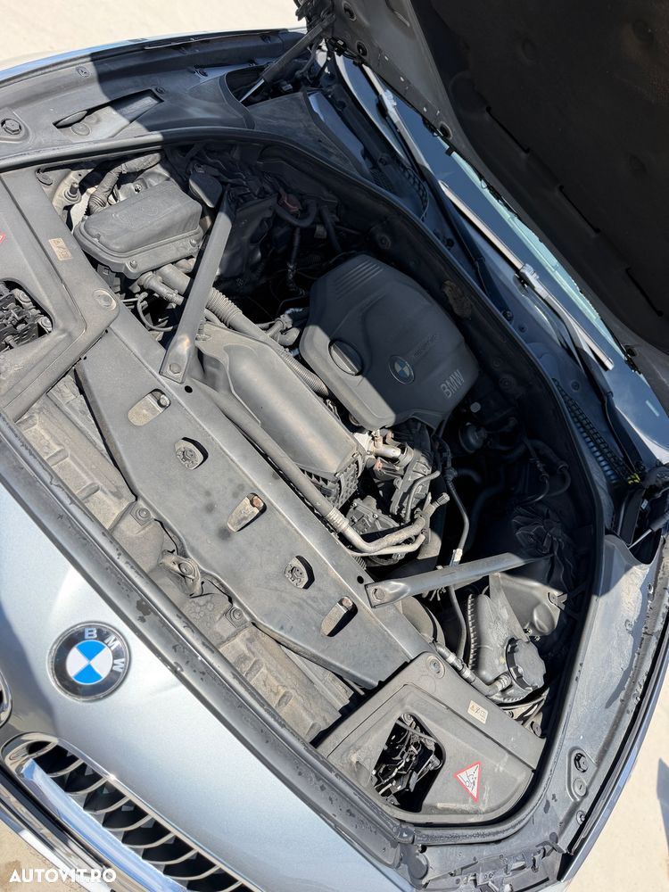 BMW Seria 5 520d Aut. - 13