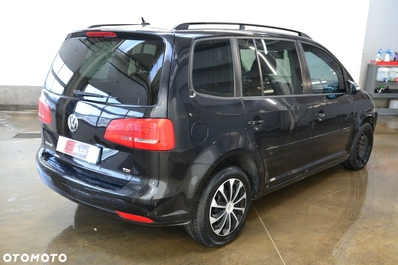 Volkswagen Touran - 7