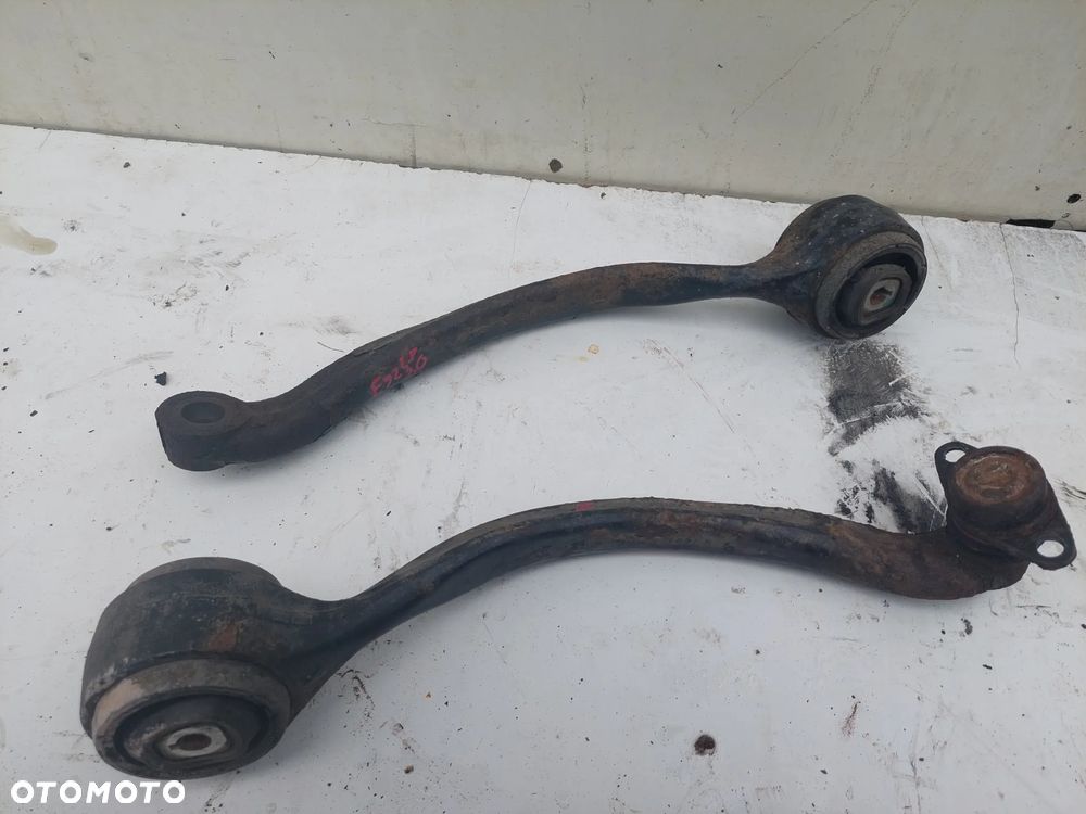 WAHACZ PRAWY PRZEDNI  6768984 BMW X1 E84 E93 E92 XD - 1