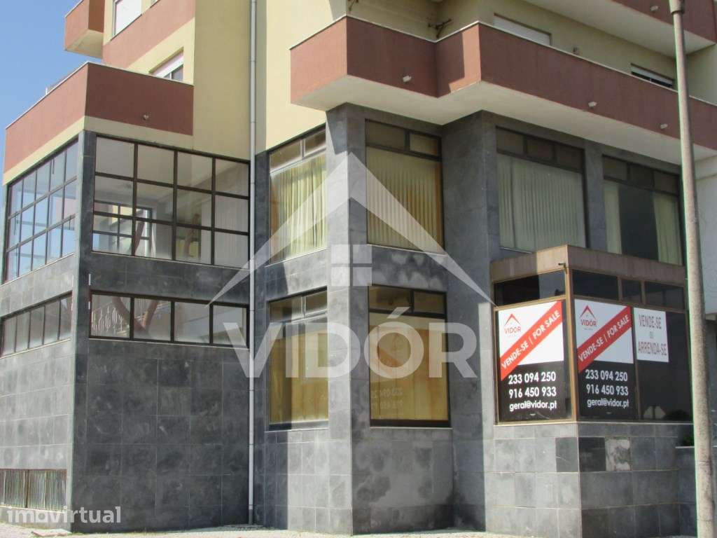 Espaço Comercial 635m² - Centro Figueira da Foz - Grande imagem: 2/4