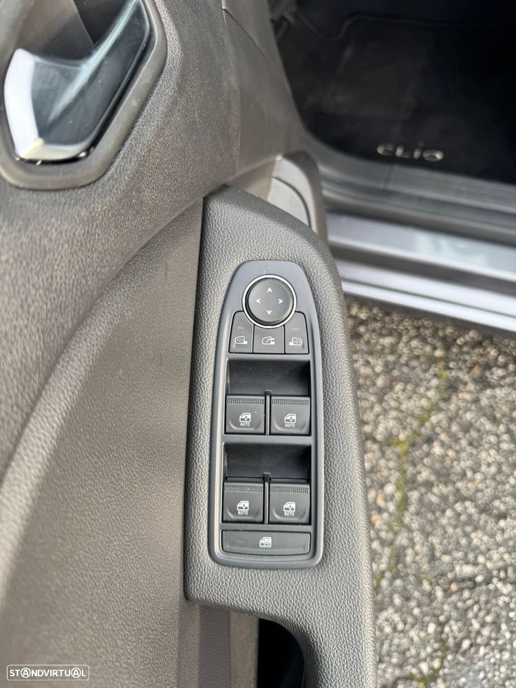 Renault Clio 1.0 TCe Evolution - 17