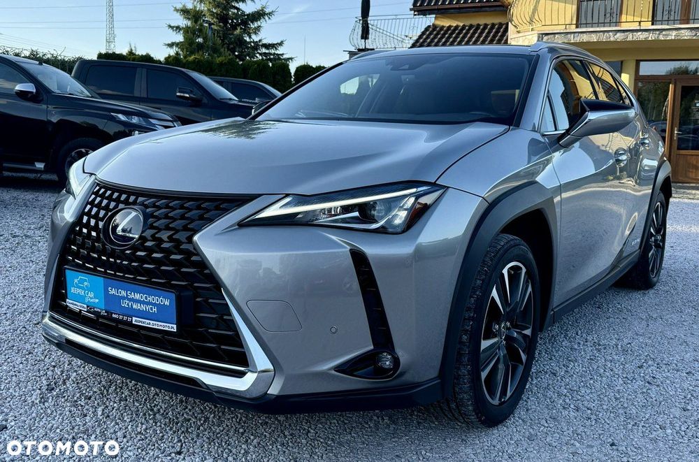 Lexus UX - 1
