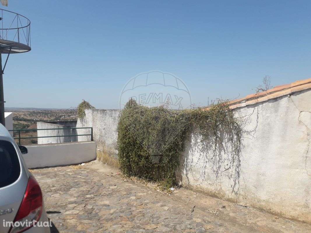 Moradia T1 para venda - Grande imagem: 3/26