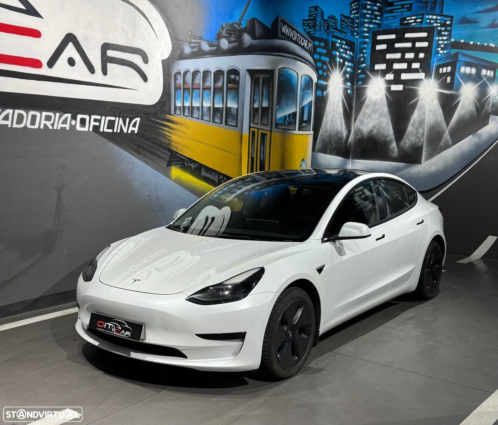 Tesla Model 3 Standard Range Plus RWD - 4