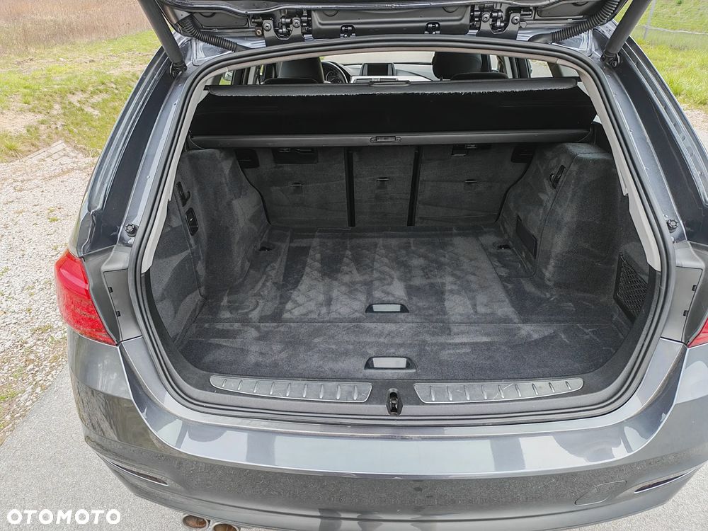 BMW Seria 3 320d - 28