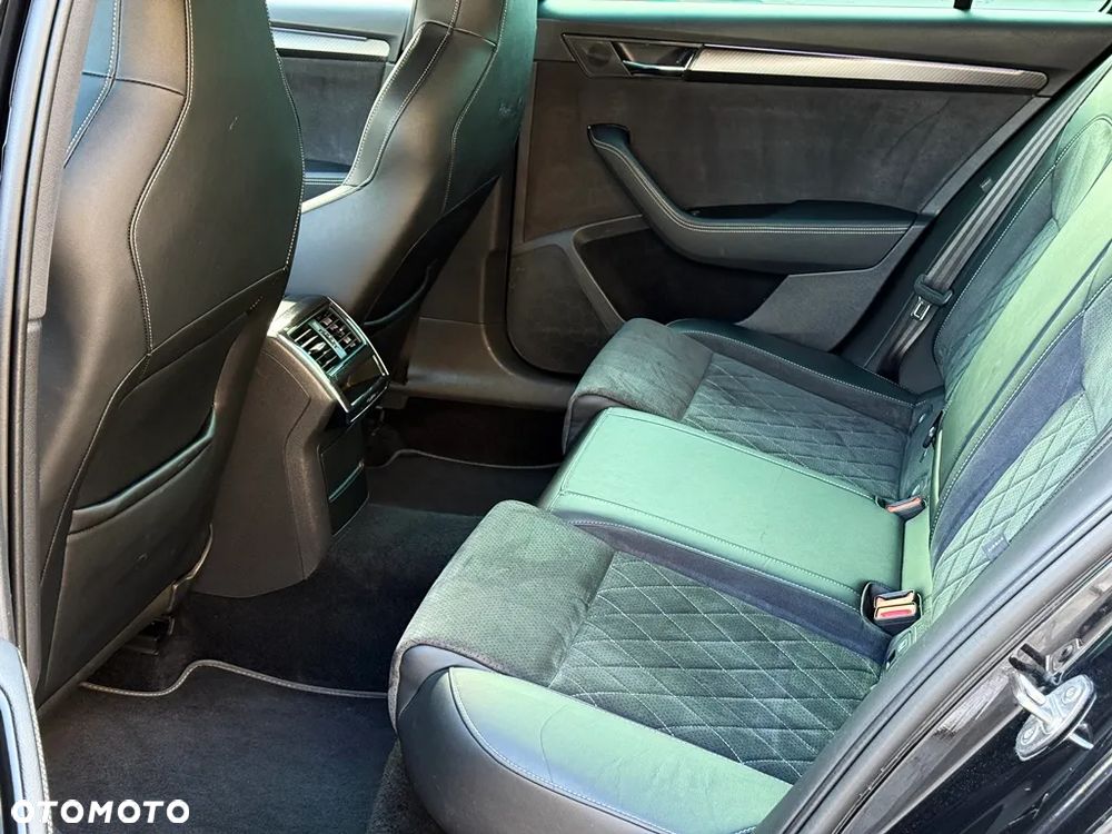 Skoda Superb 1.5 TSI DSG Sportline - 36