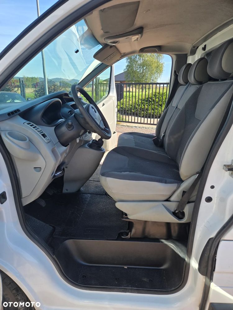 Opel VIVARO - 16