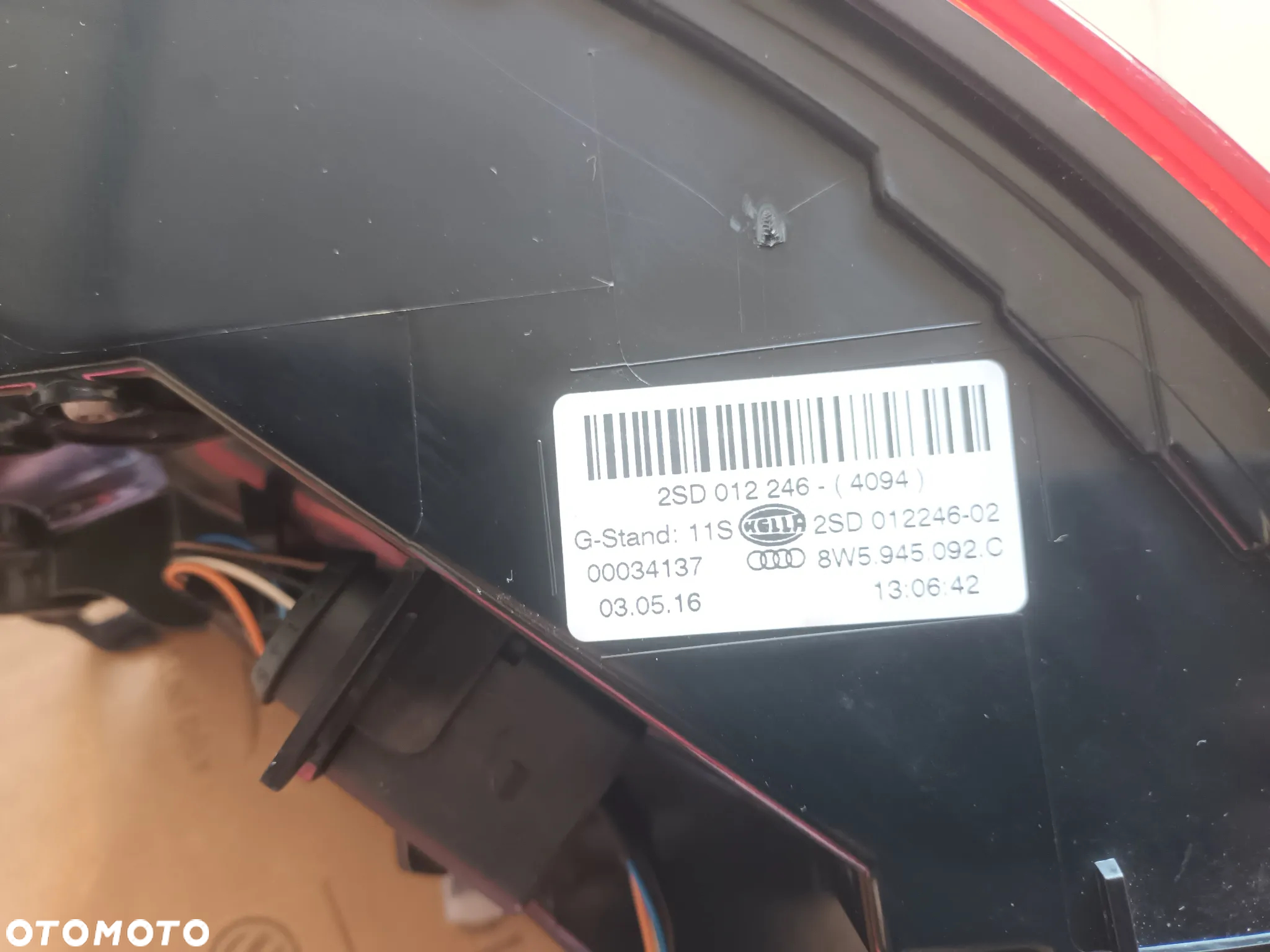 Audi sedan A4 B9 8W kompletny tył klapa lampy zderzak kolor LX5Q 2016 72km drzwi - 32
