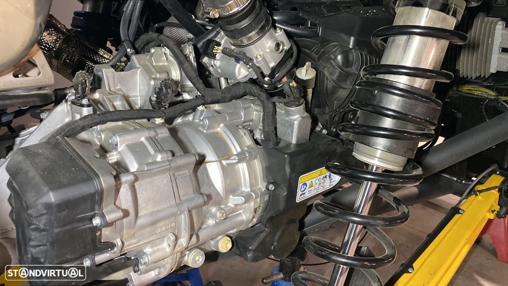 Bombardier CAN AM - 9