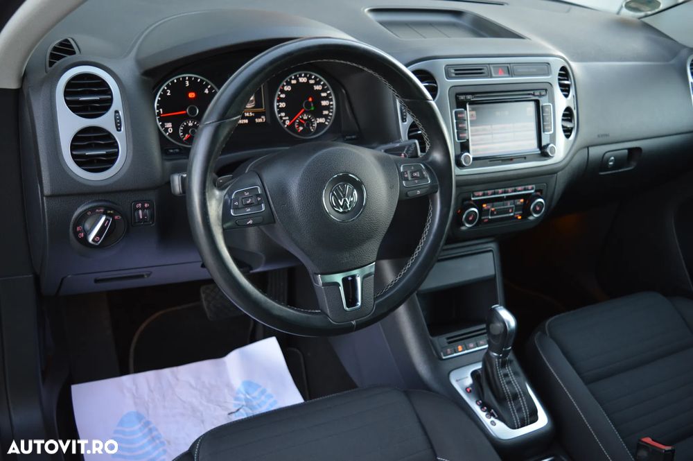 Volkswagen Tiguan 2.0 TDI DPF 4Motion BlueMotion Technology DSG Cup Sport & Style - 24