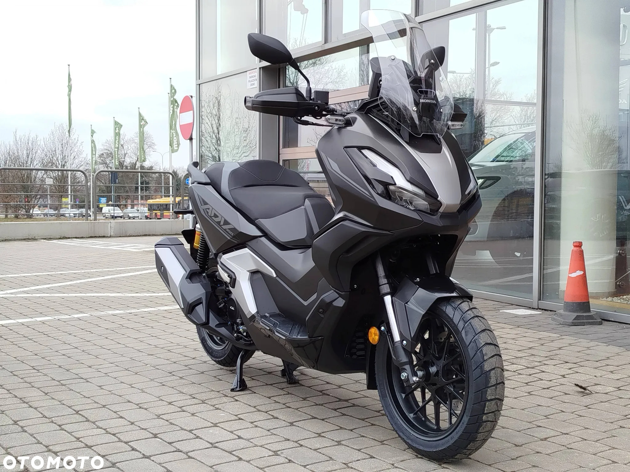 Honda ADV350 - 2