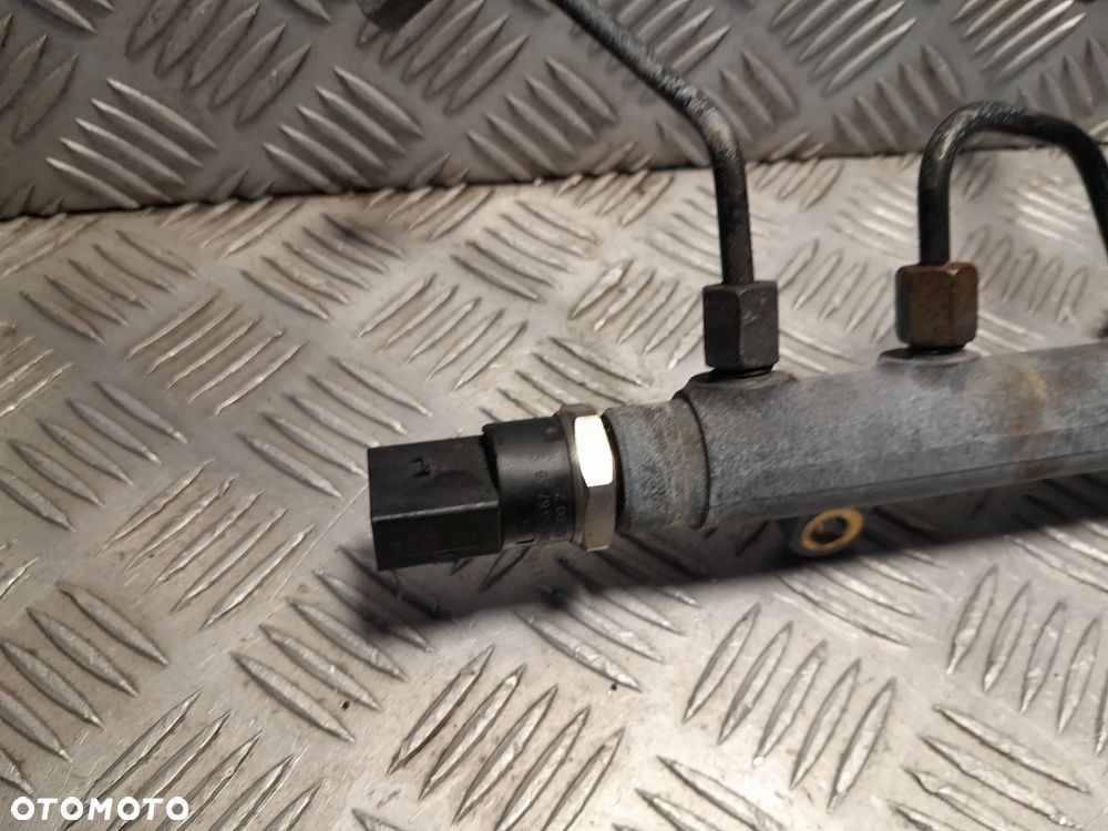 MERCEDES W220 LISTWA WTRYSKOWA 3.2 CDI A6130700195 - 2